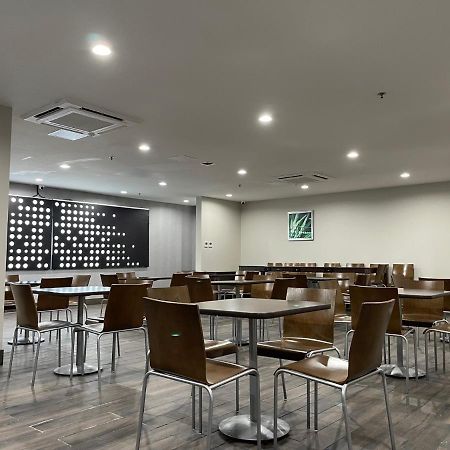 Days Inn By Wyndham Bronx Nyc 뉴욕 외부 사진