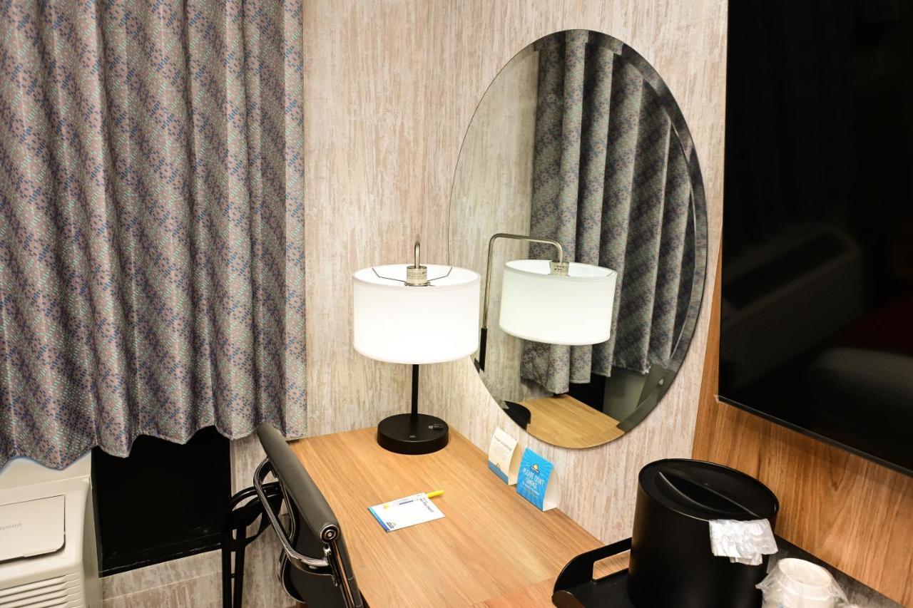 Days Inn By Wyndham Bronx Nyc 뉴욕 외부 사진